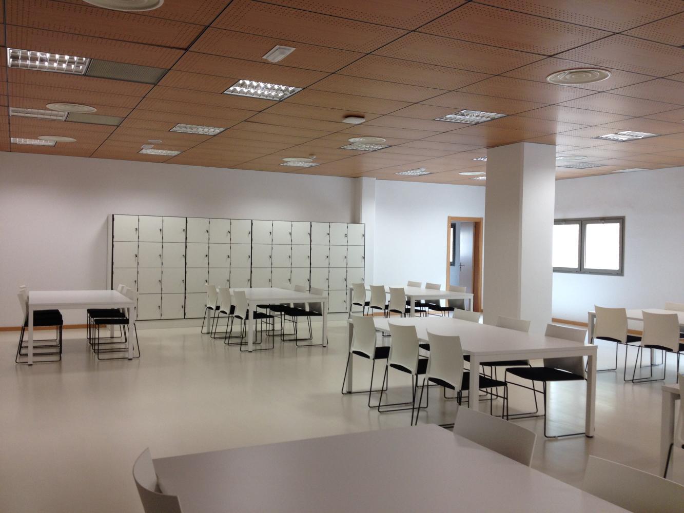 Fotografía Sala de Estudio Facultad de Ciencias de la Salud de Ceuta